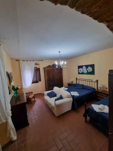 3 Bedrooms Apartment