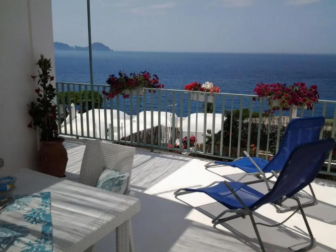 Ponza Le Forna