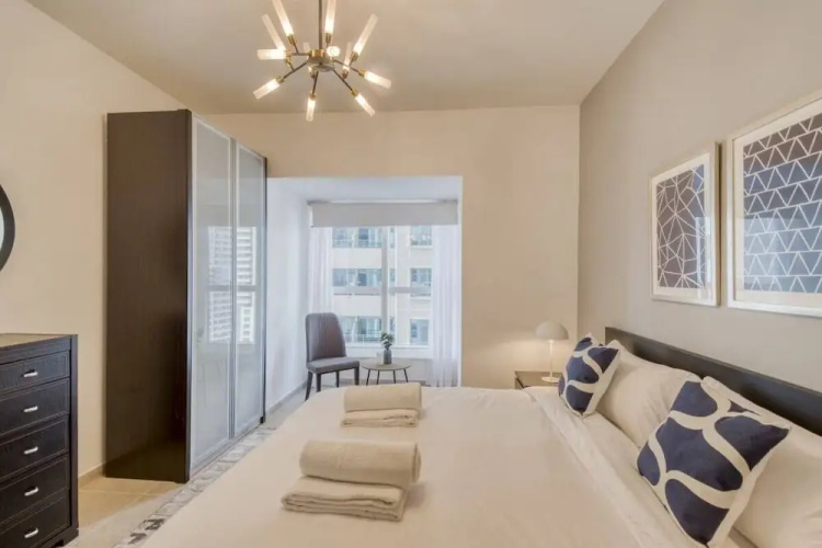 Spacious & Comfy Apt in Dubai Marina