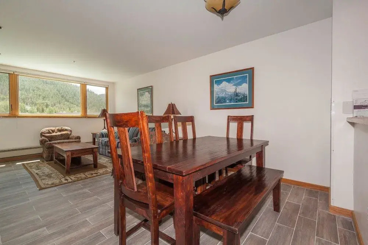 Lakeshore #1533 - 1 Br Condo