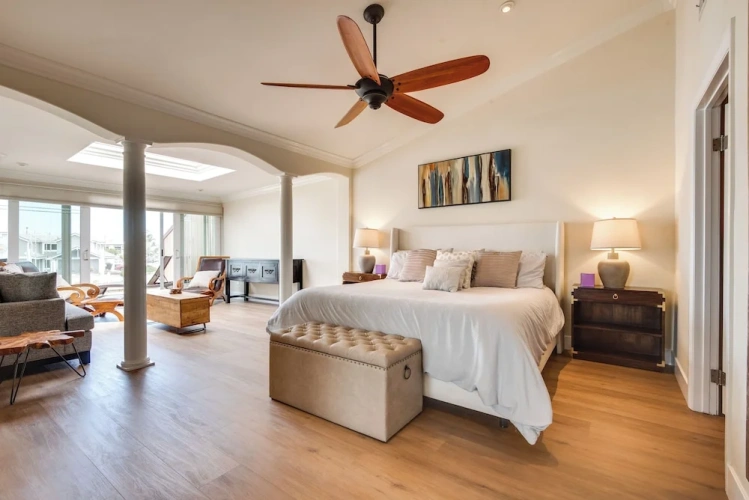 4 Bedrooms Cottage