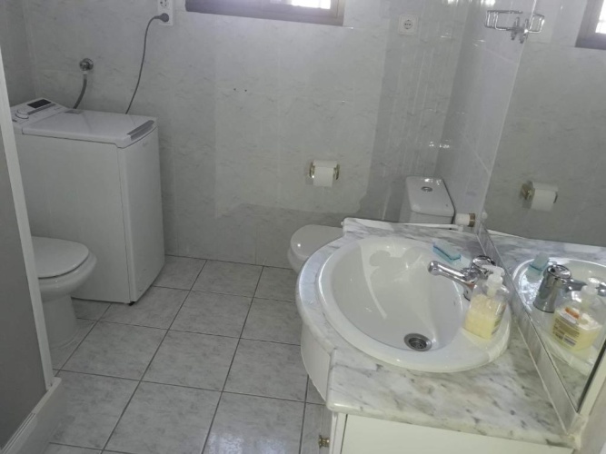 3 Bedrooms Cottage