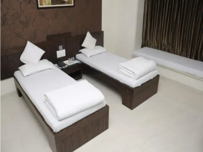 Hotel Causeway