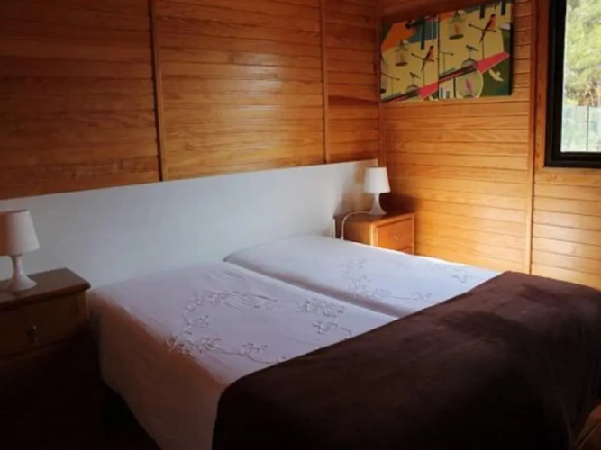 2 Bedrooms Bungalow