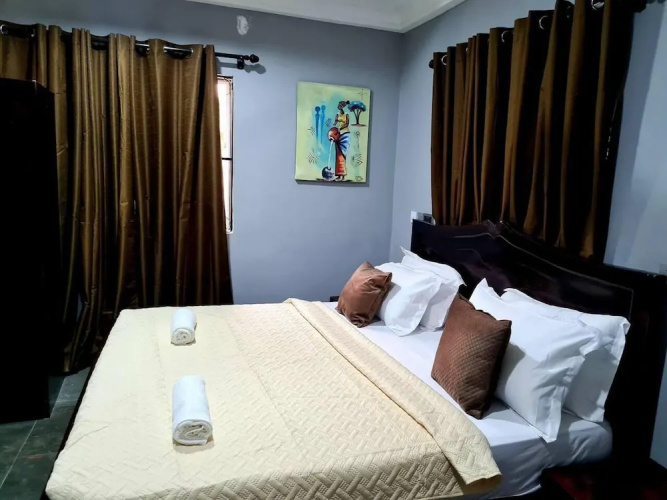 Cozy,quiet & Fantastic- Close to Highway - Parking