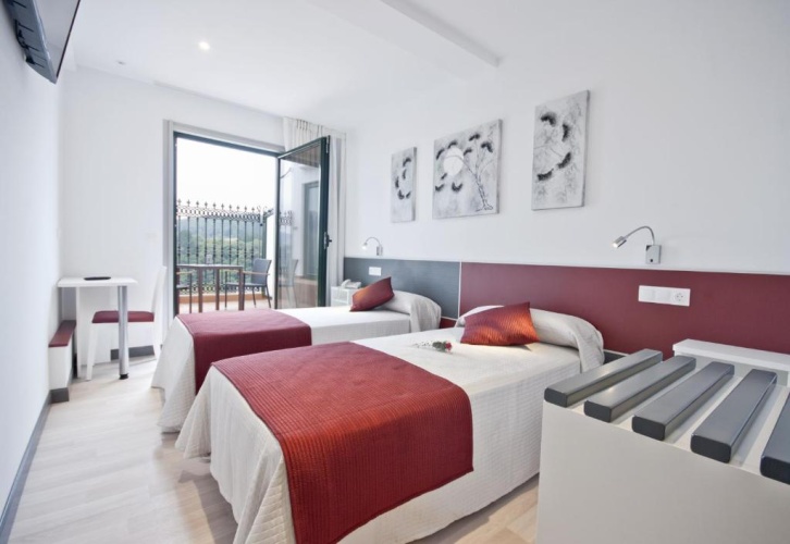 Standard Twin room