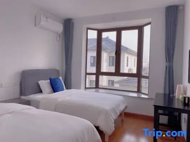 6 Bedrooms Suite