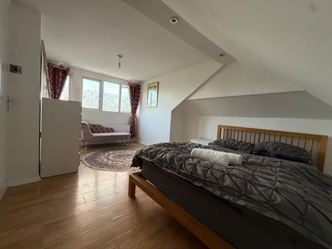 Duplex Sleeps 4 With Pets Allowed