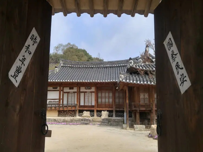 Geochang Choongsindang Donggae Jeongon Gotek - 하동군