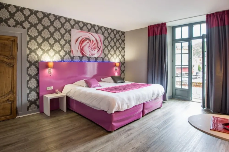 Luxury Double room with city view