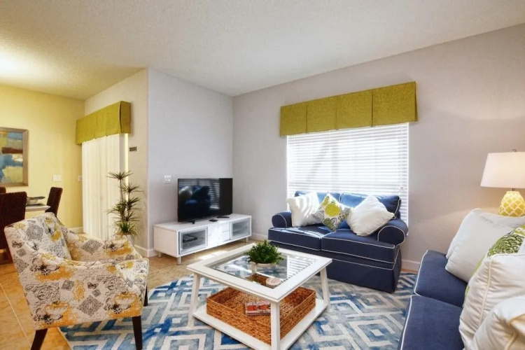 4 bedrooms villa accommodate 10 guests