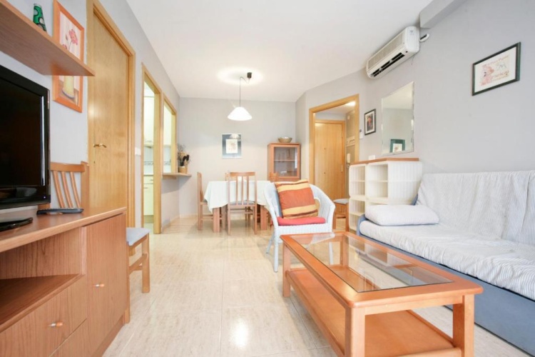 2 Bedrooms Apartment