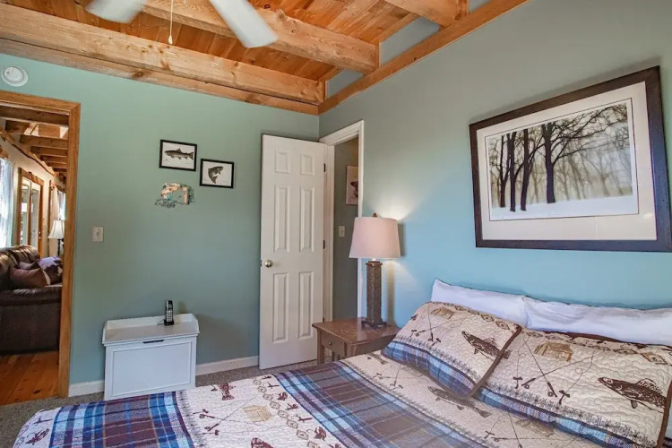 Autumn Escape Indoor Plunge Pool + 22 Guests