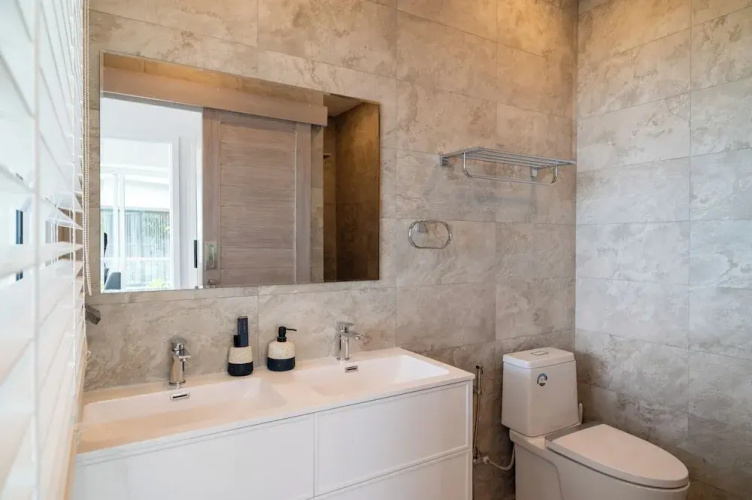 2bedroom TopFloorSeaView apartment KBR39