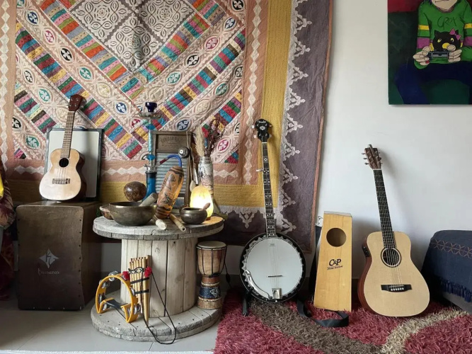 Roots Backpackers