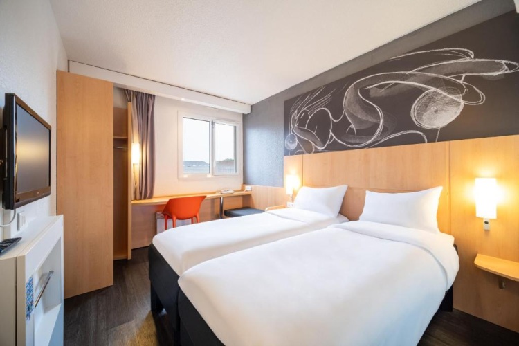 Twin room