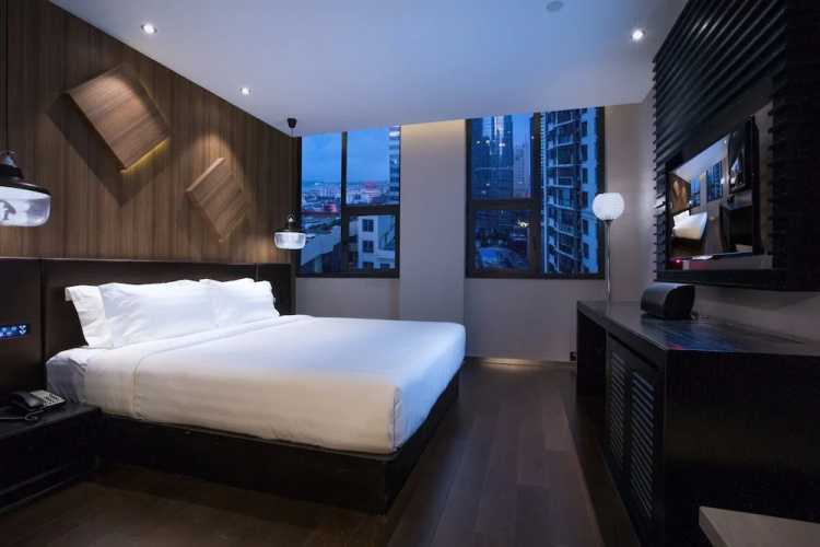Crystal Orange Hotel