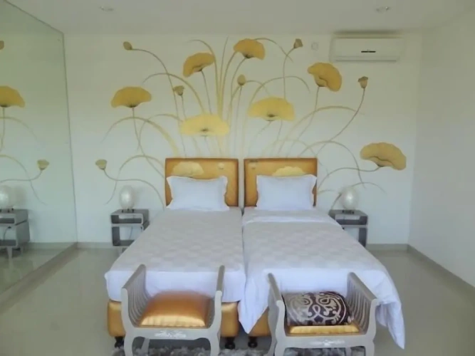3 Bedrooms Villa