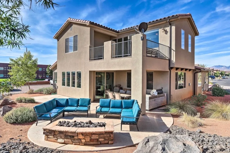 4 Bedrooms Cottage with balcony