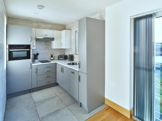 Red Watch Apartment