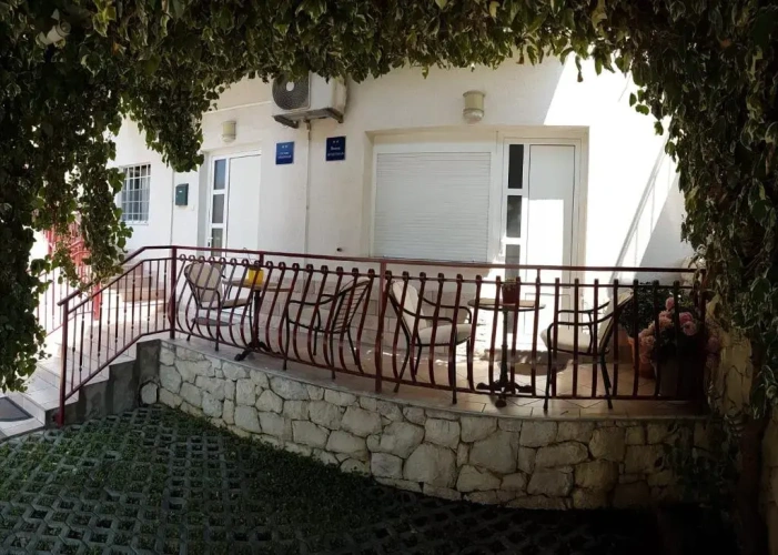 2 Bedrooms Apartment with view