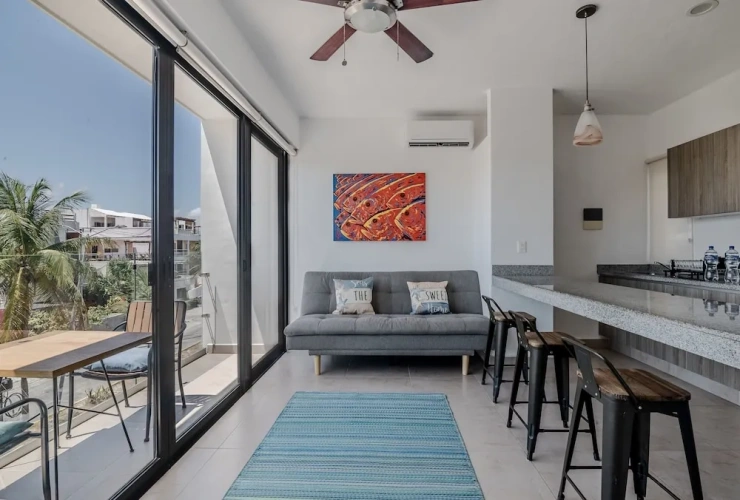 1 Bedroom Apartment with balcony and with city view