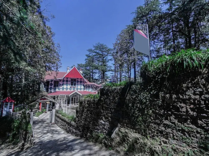 Shimla British Resort by OYO Rooms