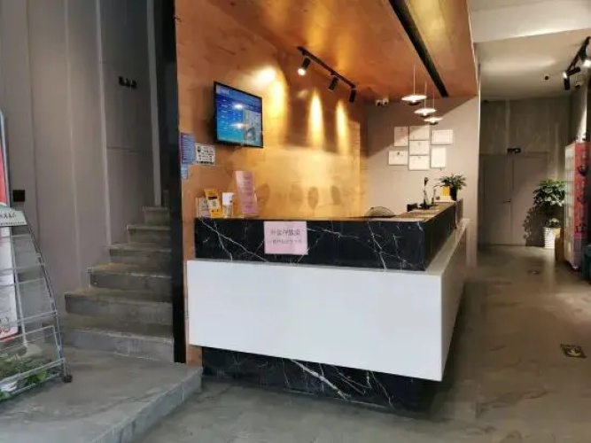 Huanan Hotel
