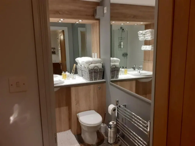 2 Bedrooms Double Apartment