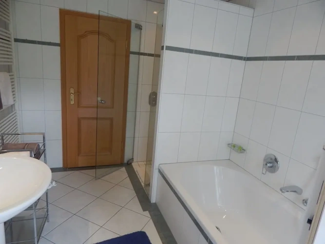 2 Bedrooms Quadruple Apartment with balcony