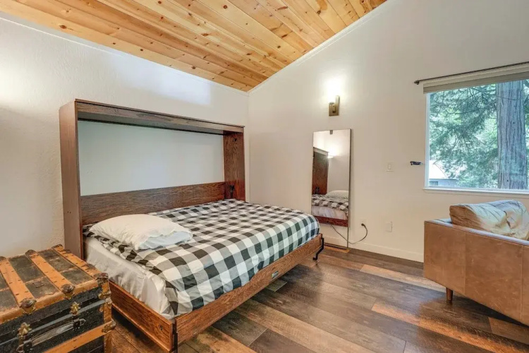 Private Lake Access: Pet-friendly Home in Arnold!