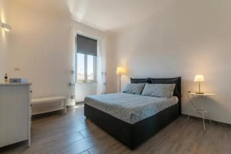 San Lorenzo Functional Flat