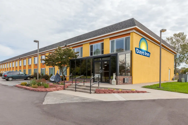 Days Inn Holland - Saugatuck, MI