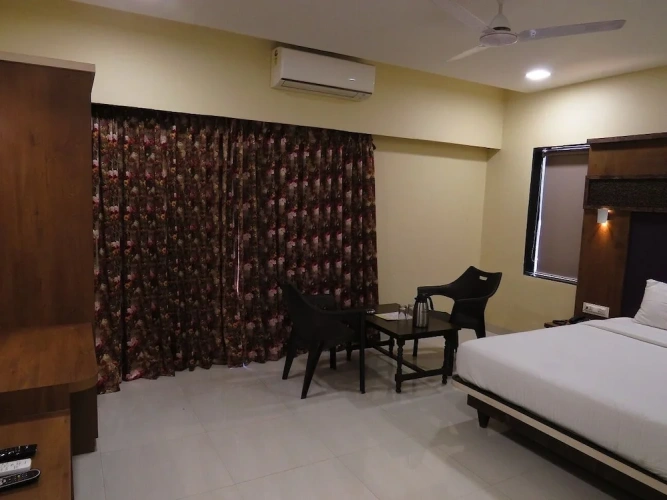 Executive Double room with land view