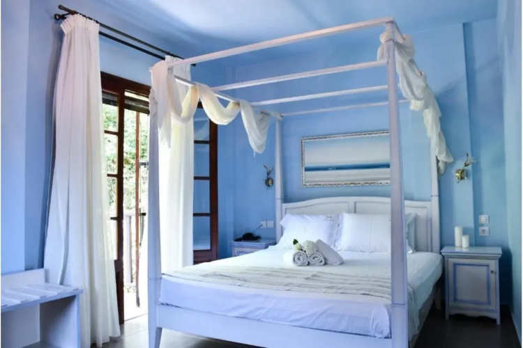 Manthos Blue Hotel