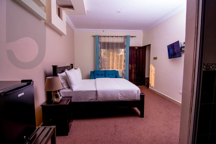 Bax Hotel