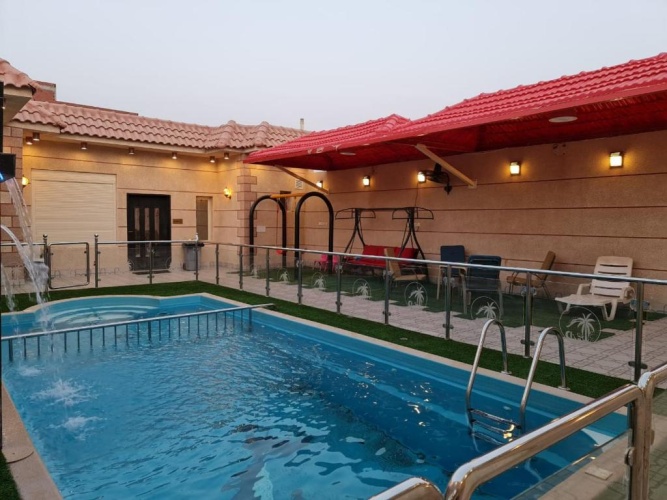 2 Bedrooms Chalet