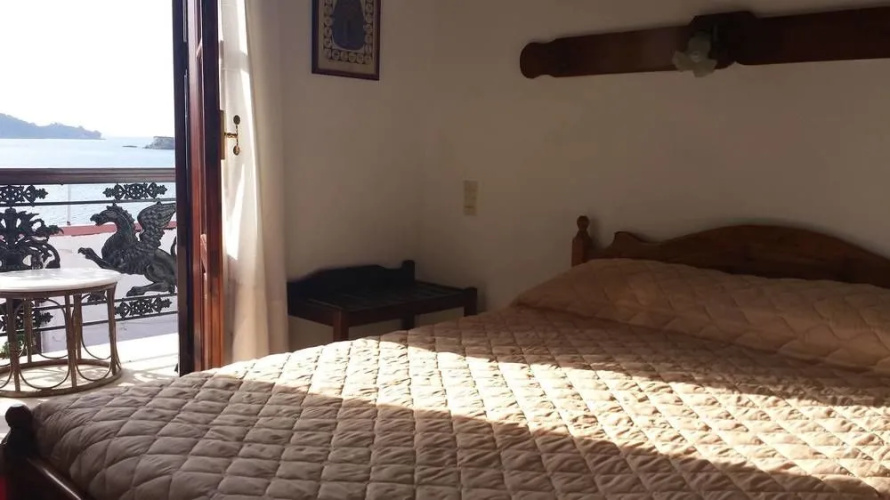 Chrysoula's Guest House