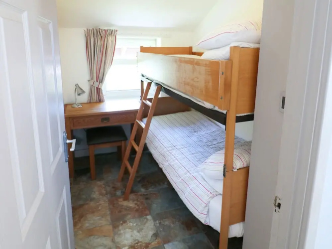 Trelessy Lodge