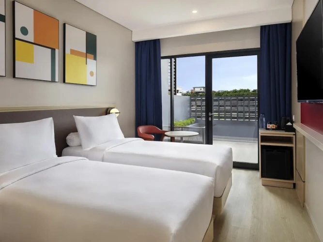 Standard Twin room with balcony