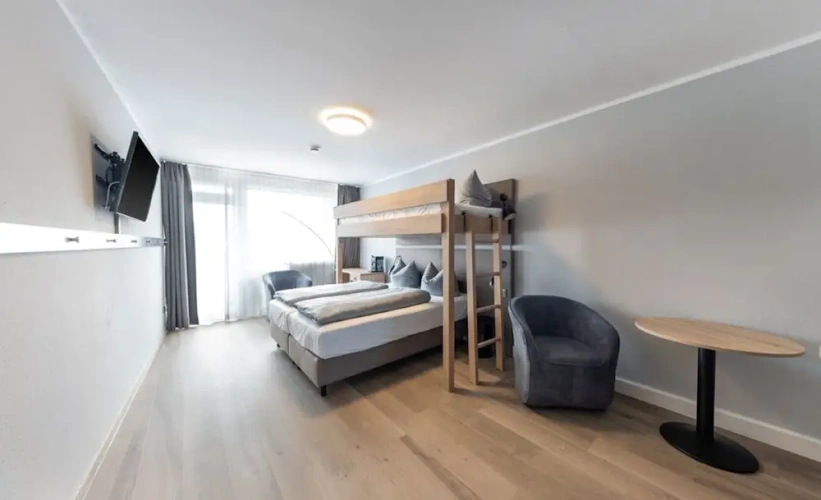 Family Apartment with balcony