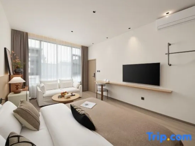 Standard Double room with courtyard view