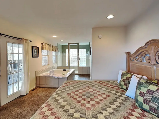 Brown Bear Chalet by Jackson Mountain Rentals