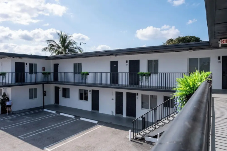 The Jaxon - Palm Beach, FL