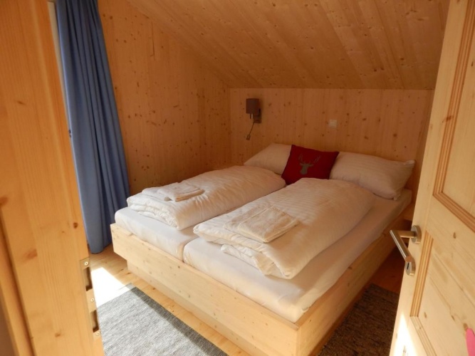 2 Bedrooms Cottage