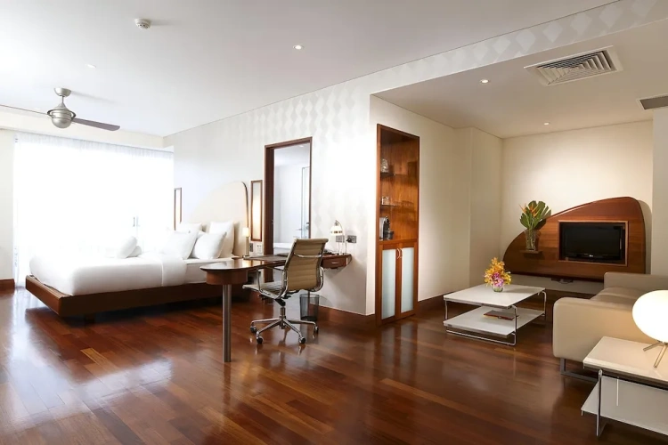 Junior Suite with balcony