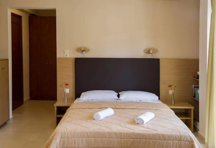 Nepheli Apartments And Studios
