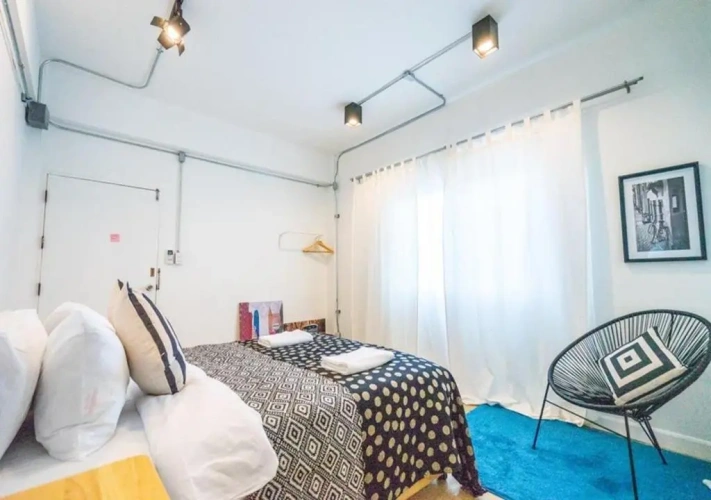2 Bedrooms Apartment