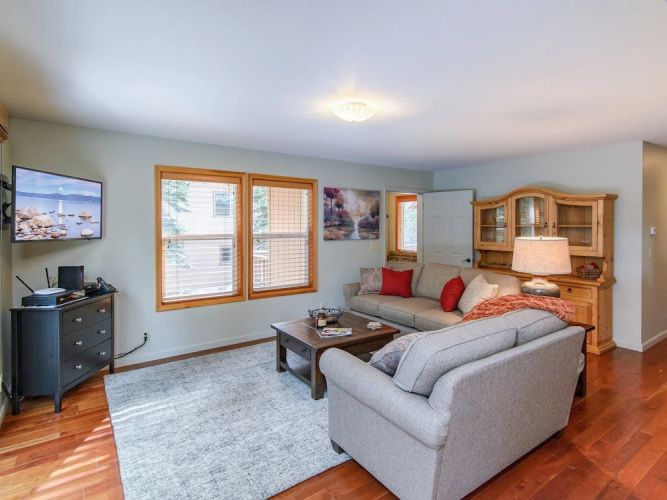 10991 Zermatt Dr Home