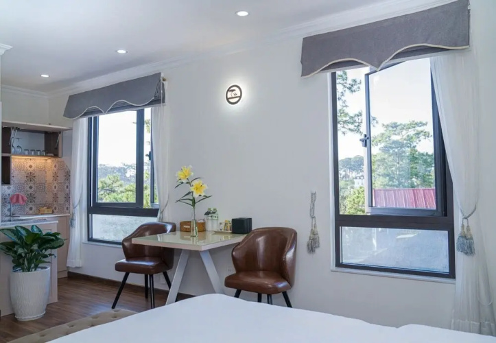 N Queen Apartment Hotel